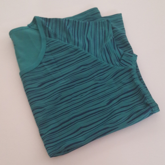 Champion Athletic DuoDry Cap Sleeve Tee NWOT - Picture 8 of 9